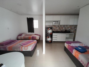 JK Studios e Kitnets GARAGEM central SEM TAXAS